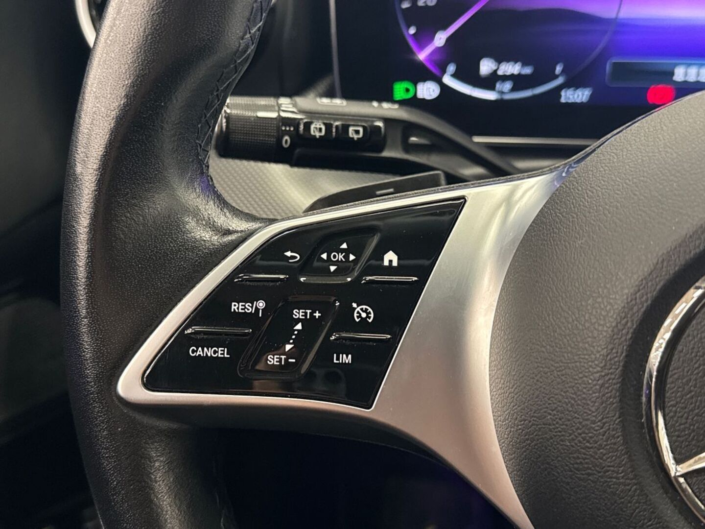 MERCEDES-BENZ C 2022