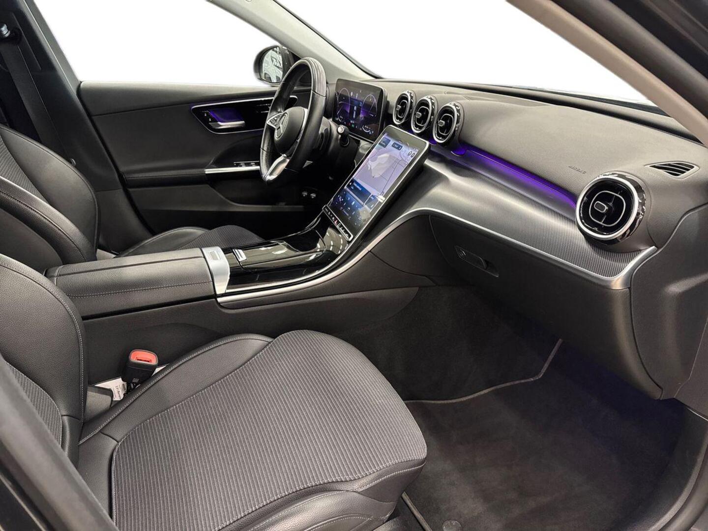 MERCEDES-BENZ C 2022