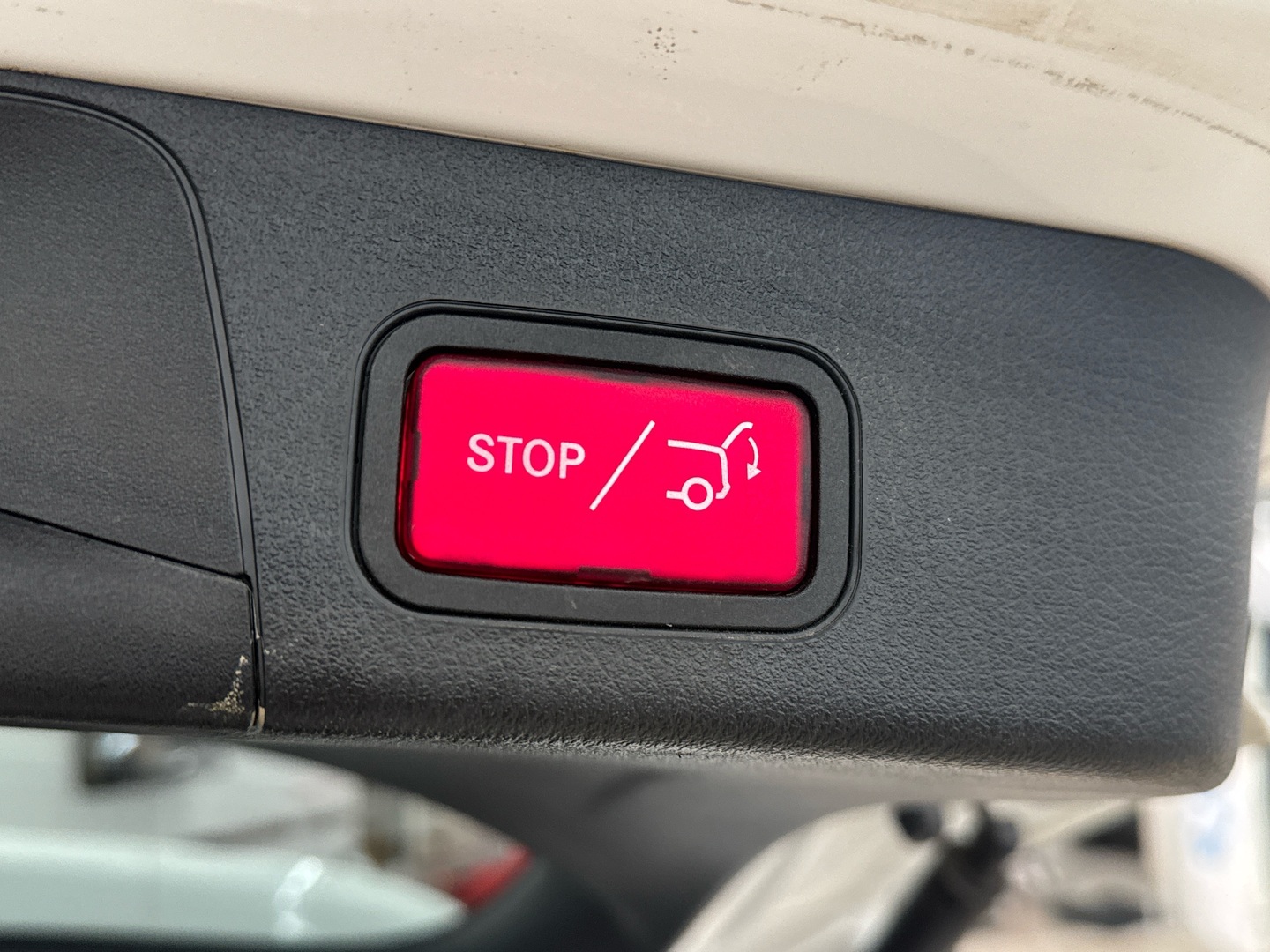 MERCEDES-BENZ EQB 2022