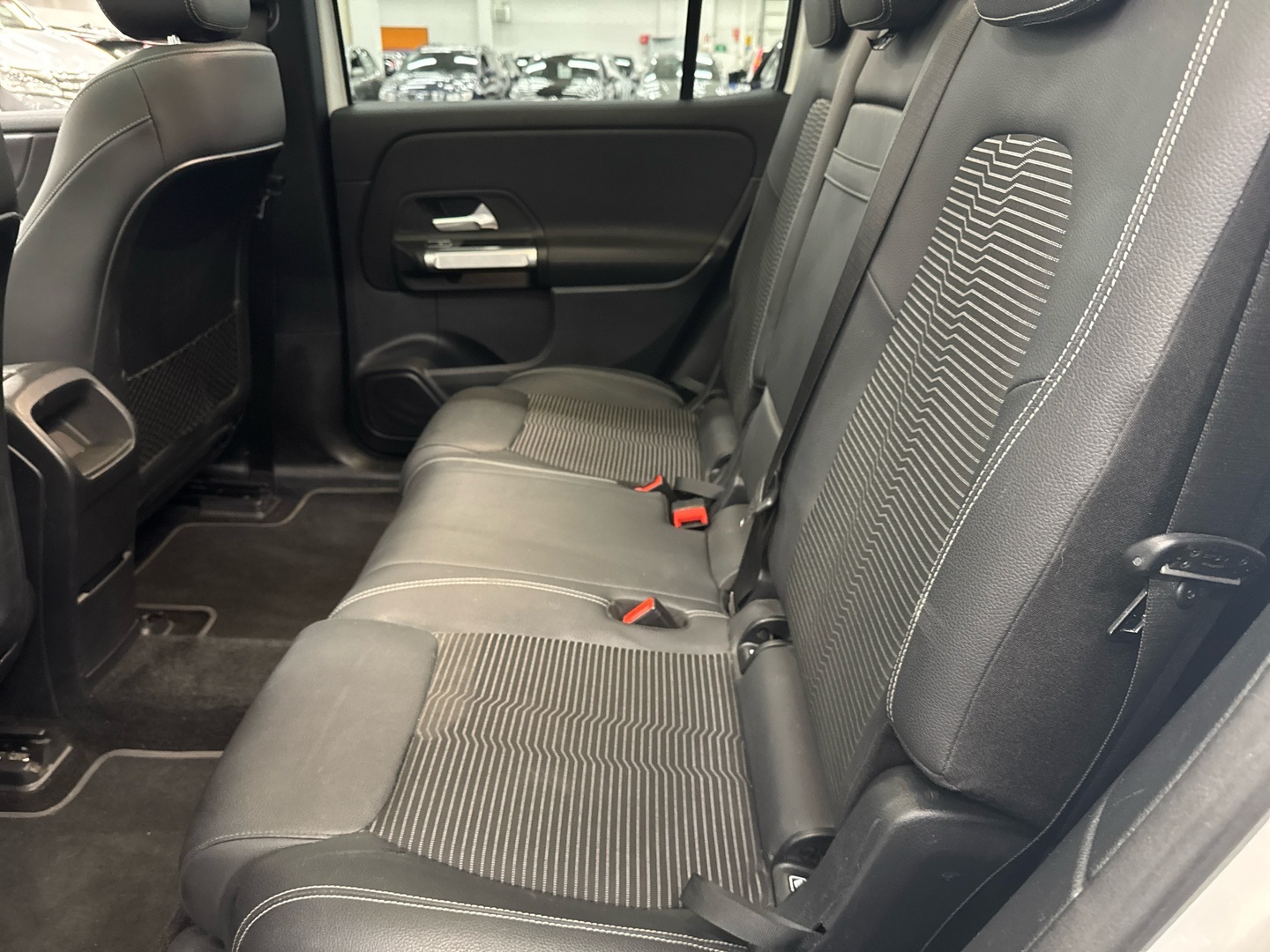 MERCEDES-BENZ EQB 2022