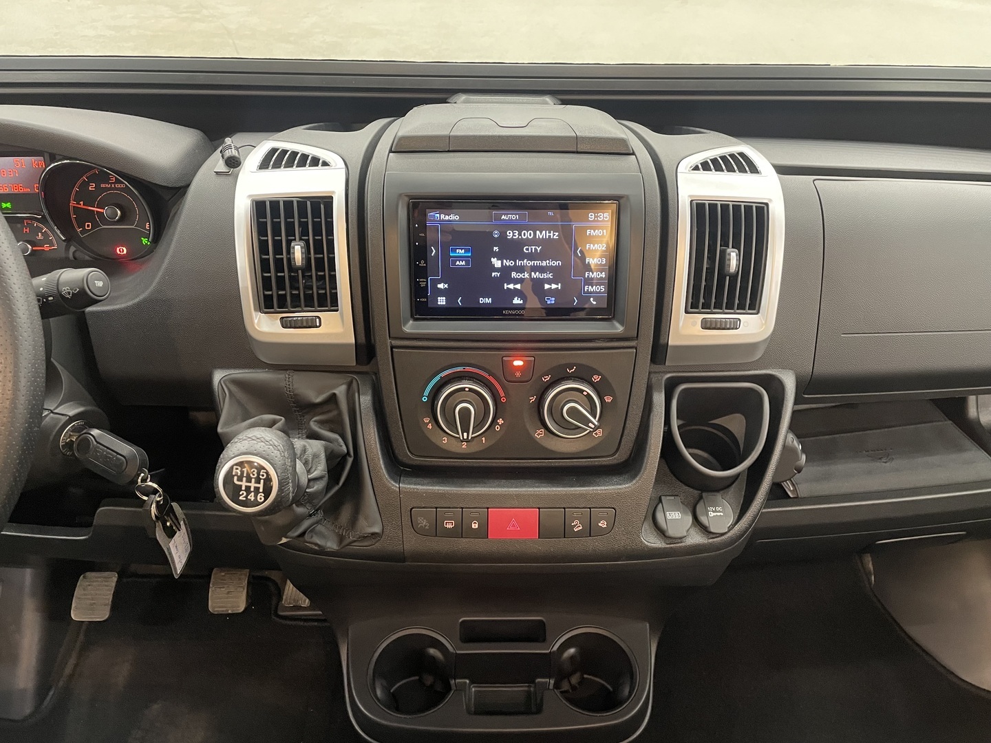 BÜRSTNER Nexxo Van T 590 2022