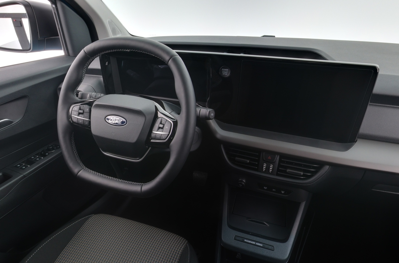 FORD Tourneo Courier 2025