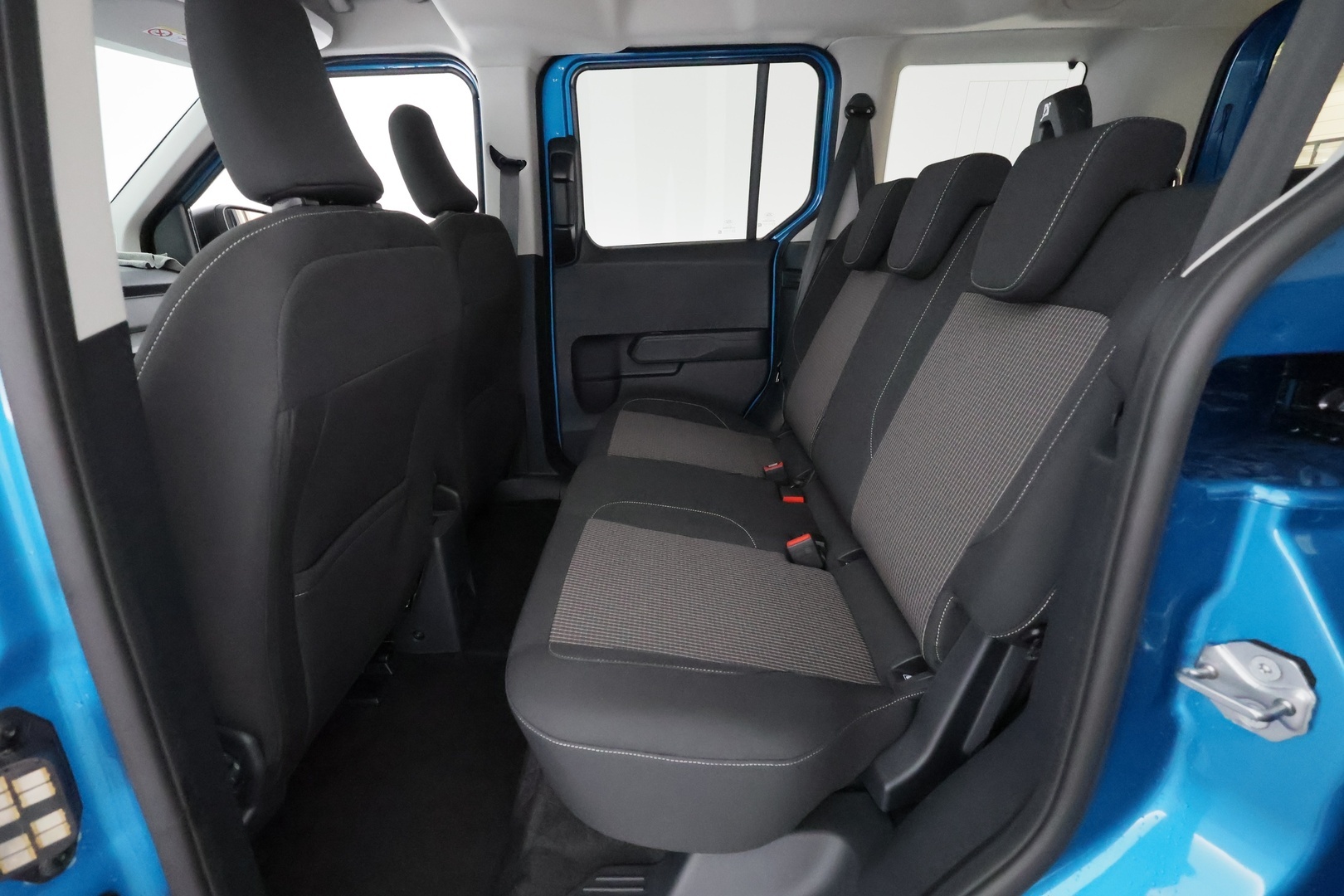 FORD Tourneo Courier 2025