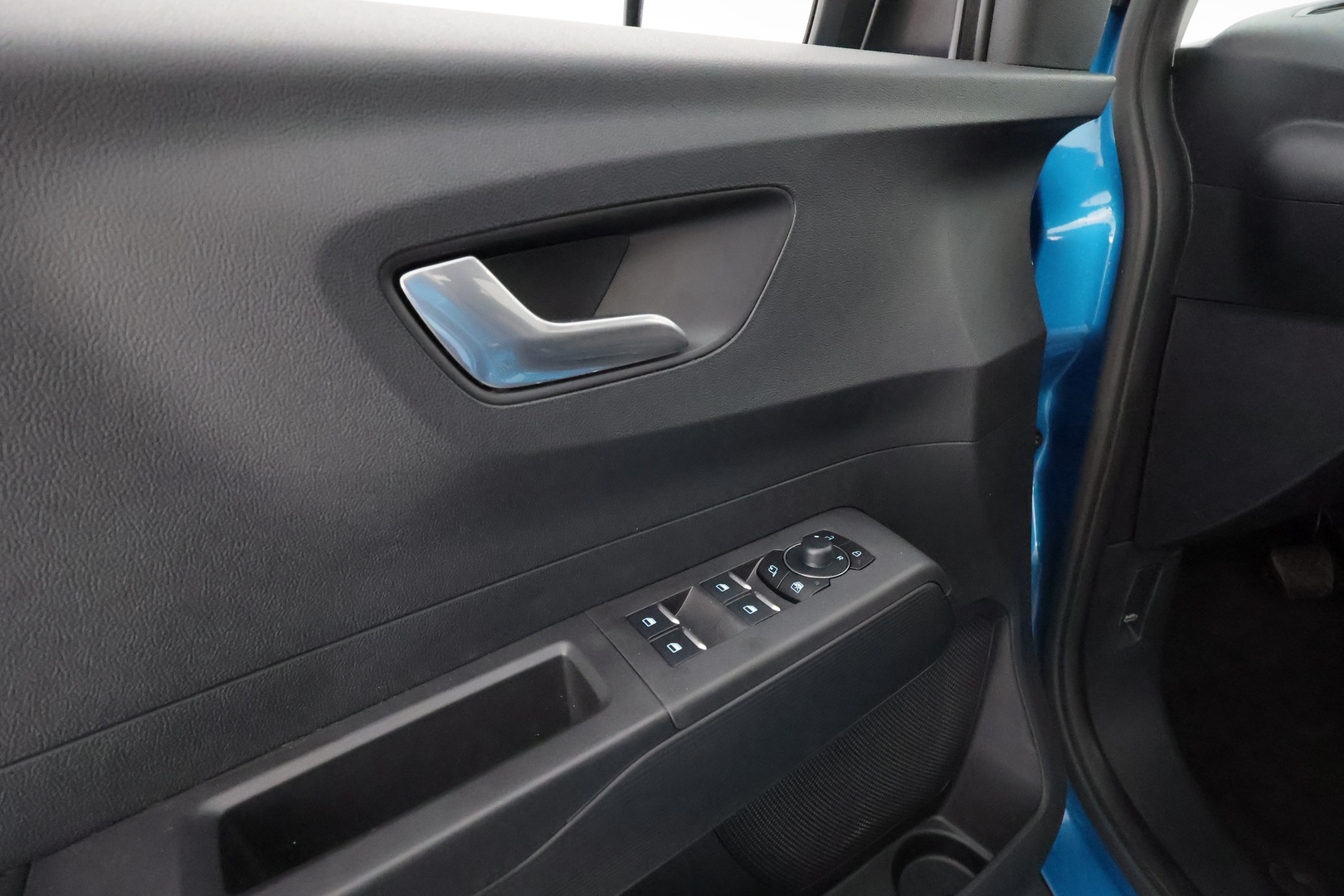 FORD Tourneo Courier 2025