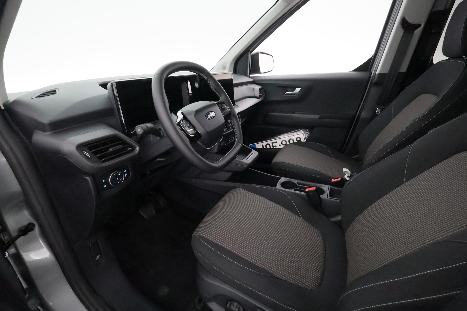 FORD Tourneo Courier 2025