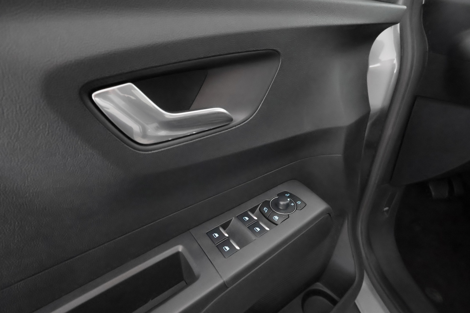 FORD Tourneo Courier 2025