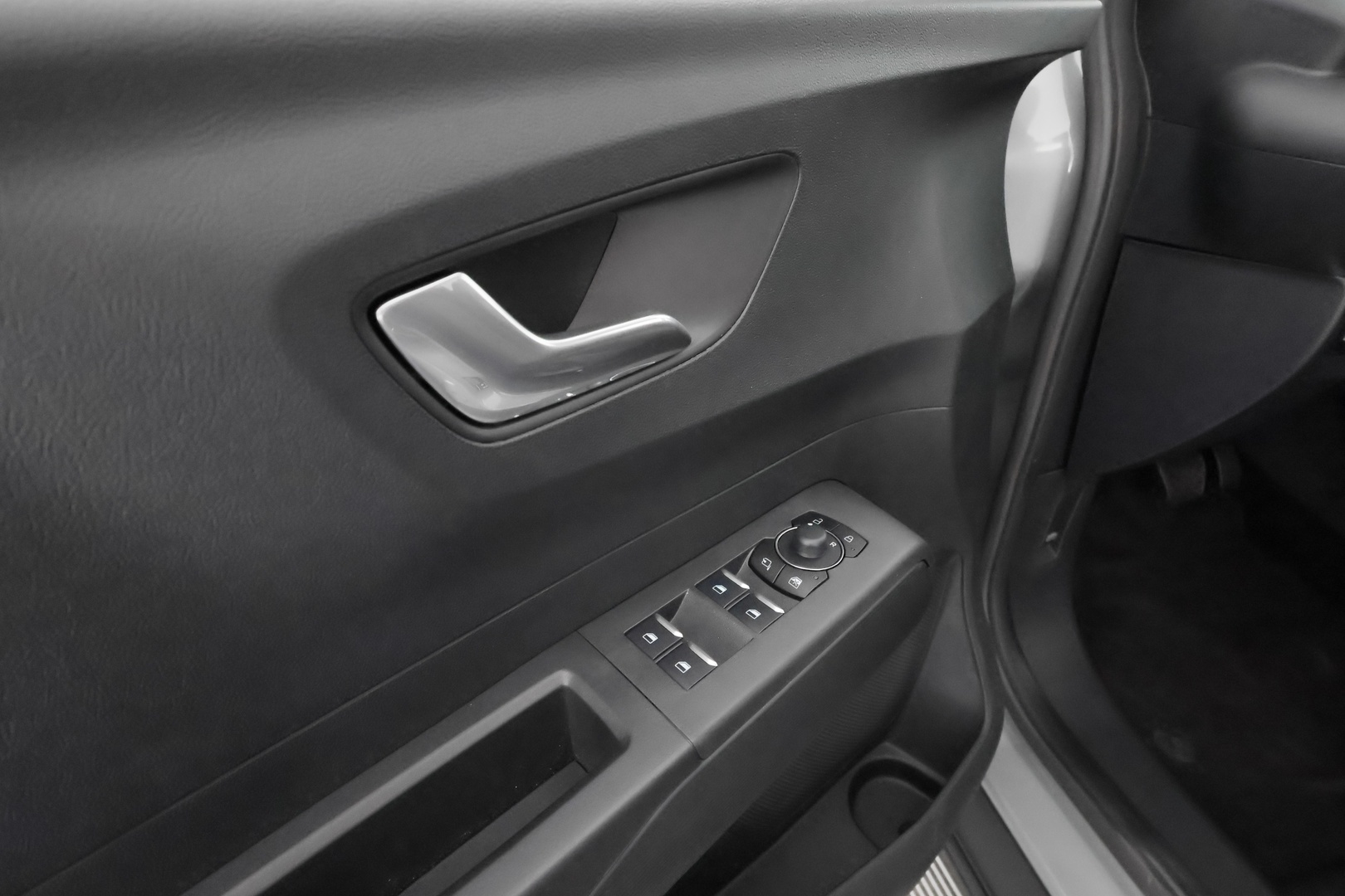 FORD Tourneo Courier 2025