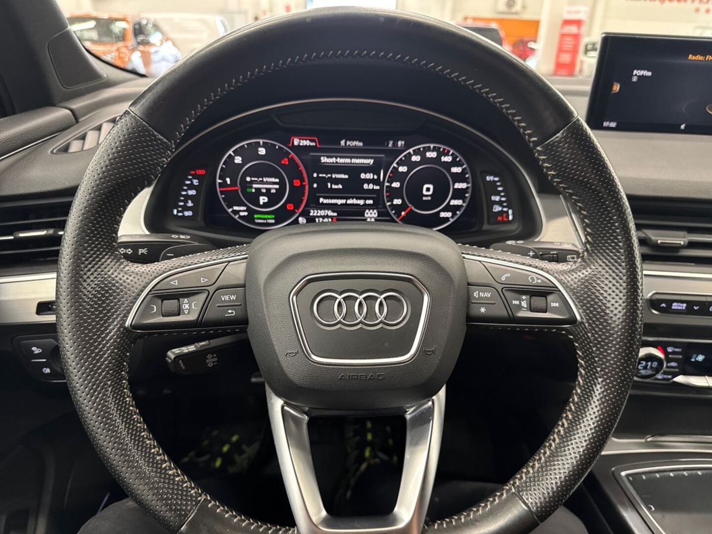 AUDI Q7 2015