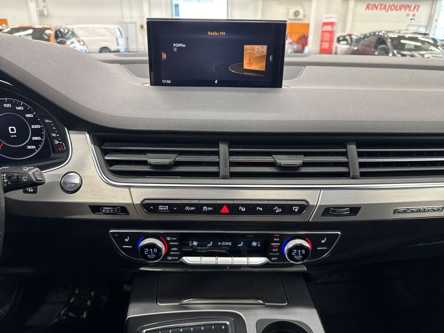AUDI Q7 2015