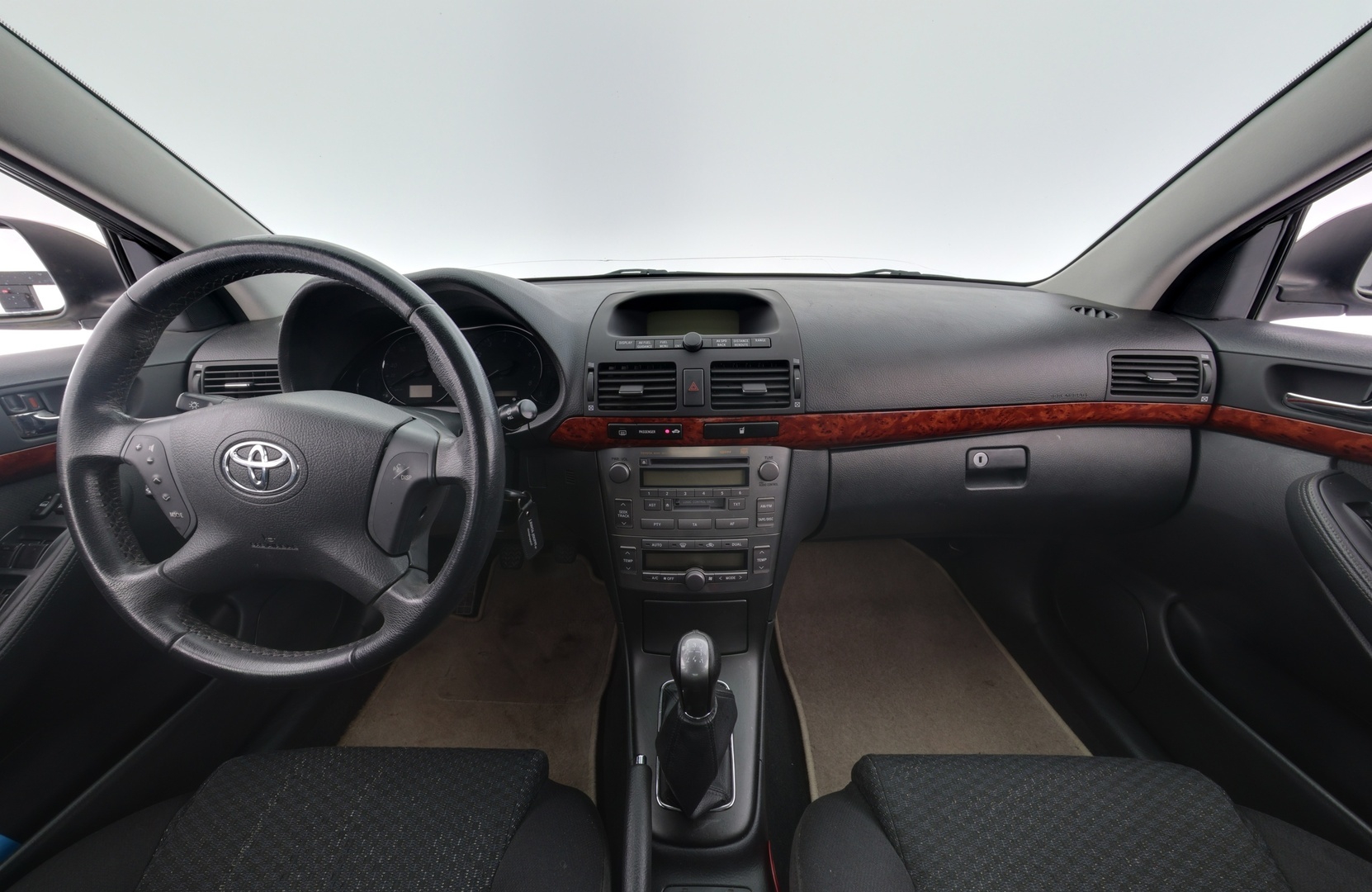 TOYOTA Avensis 2005