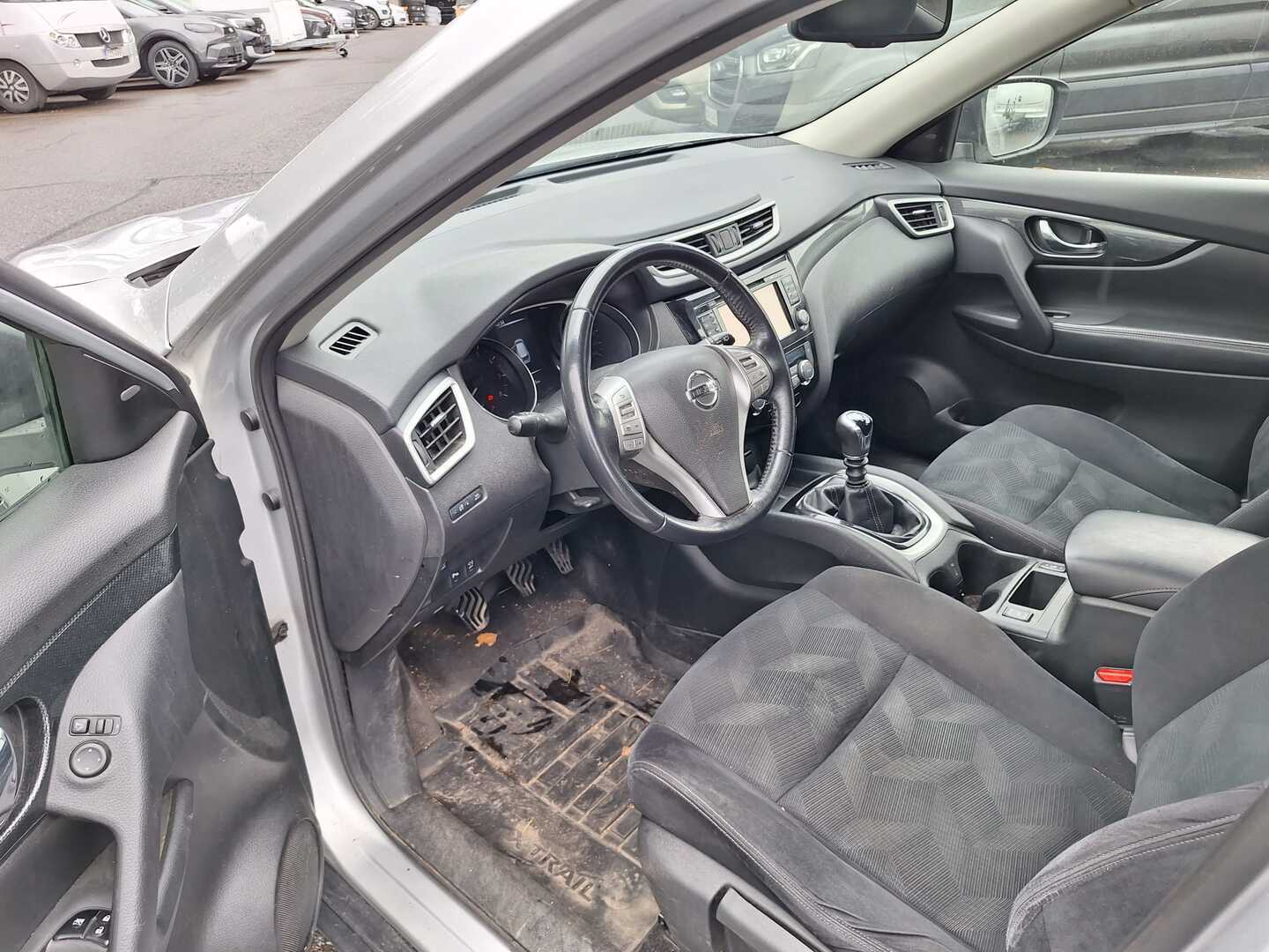 NISSAN X-Trail 2016