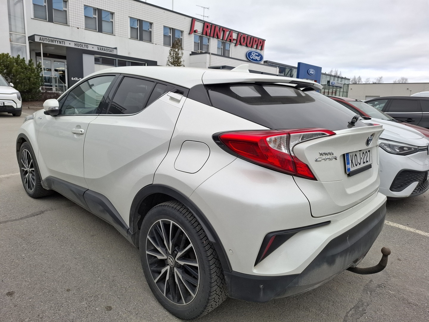 TOYOTA C-HR 2017