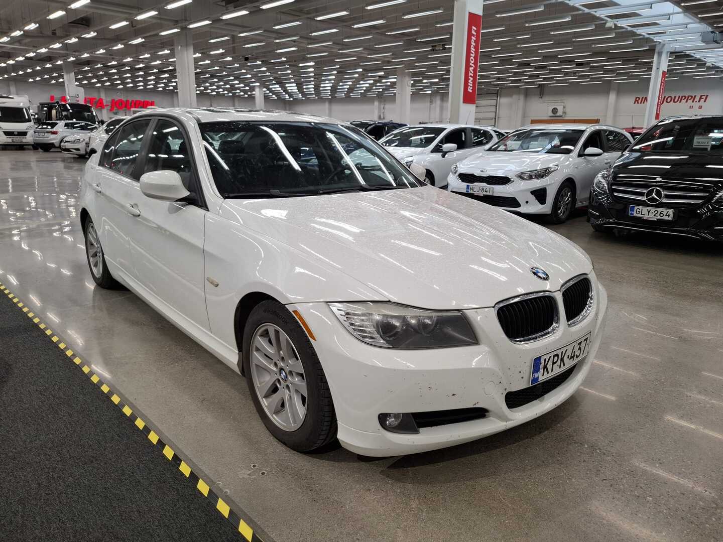 BMW 323 2009