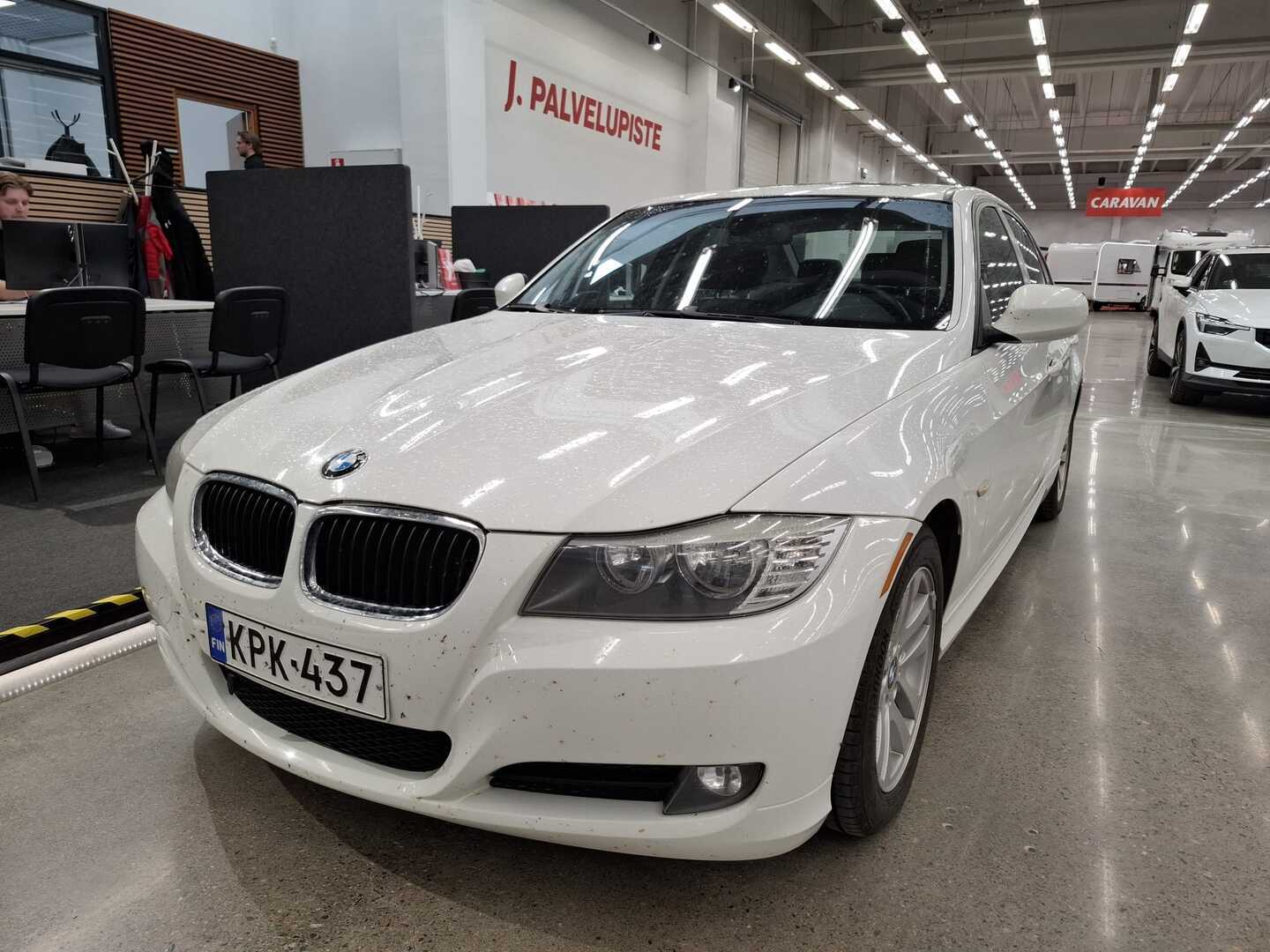 BMW 323 2009