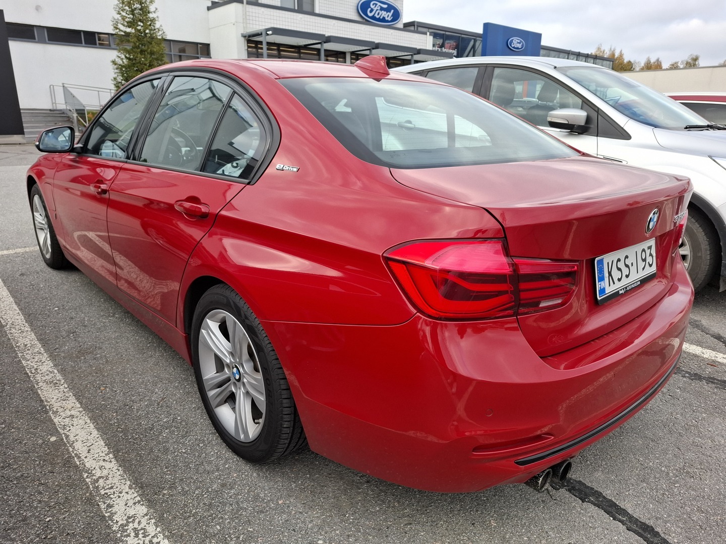 BMW 330 2017