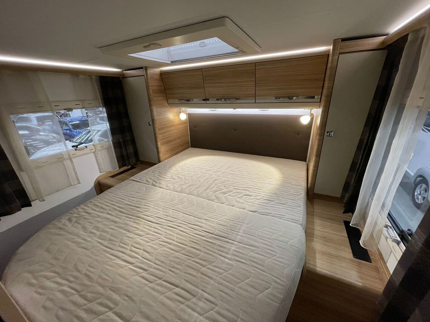 ADRIA Matrix Supreme 687 SBC 2017