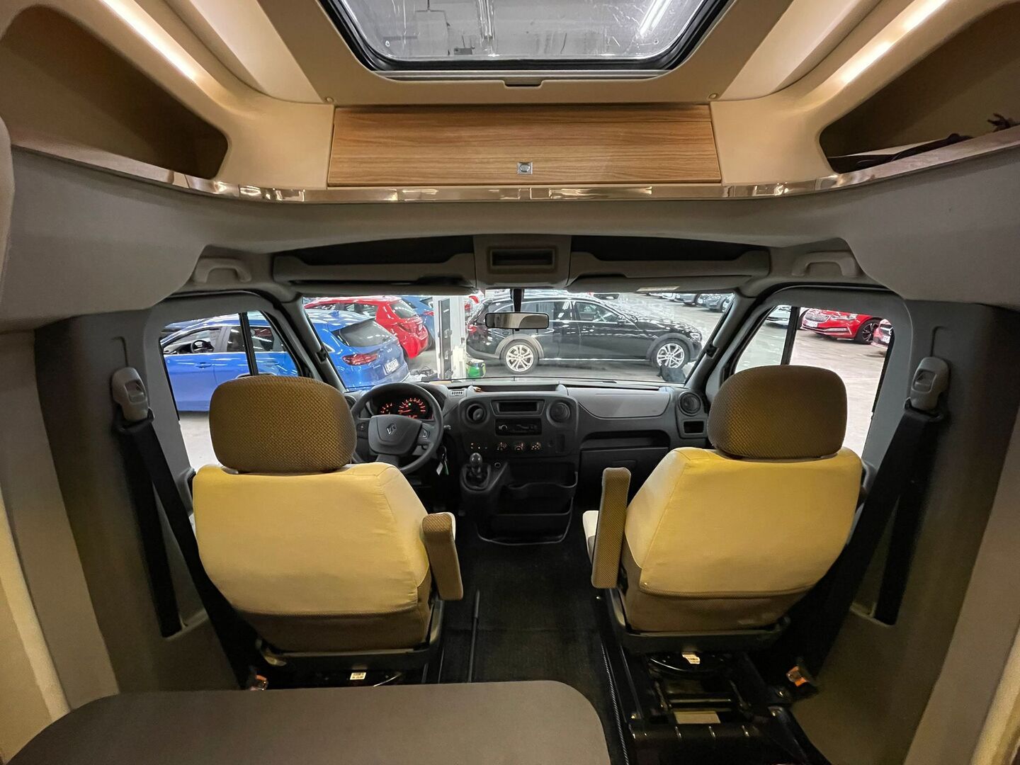 ADRIA Matrix Supreme 687 SBC 2017