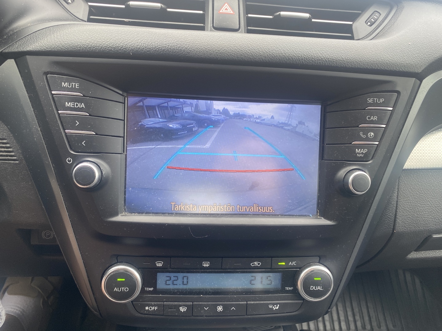 TOYOTA Avensis 2017