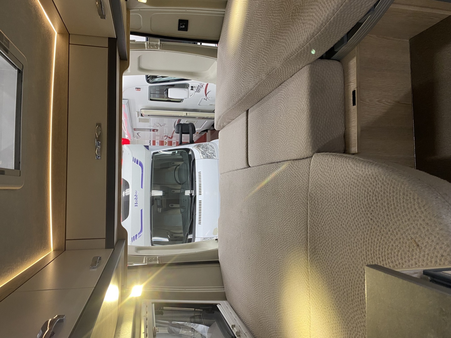 PÖSSL SUMMIT 640 2019