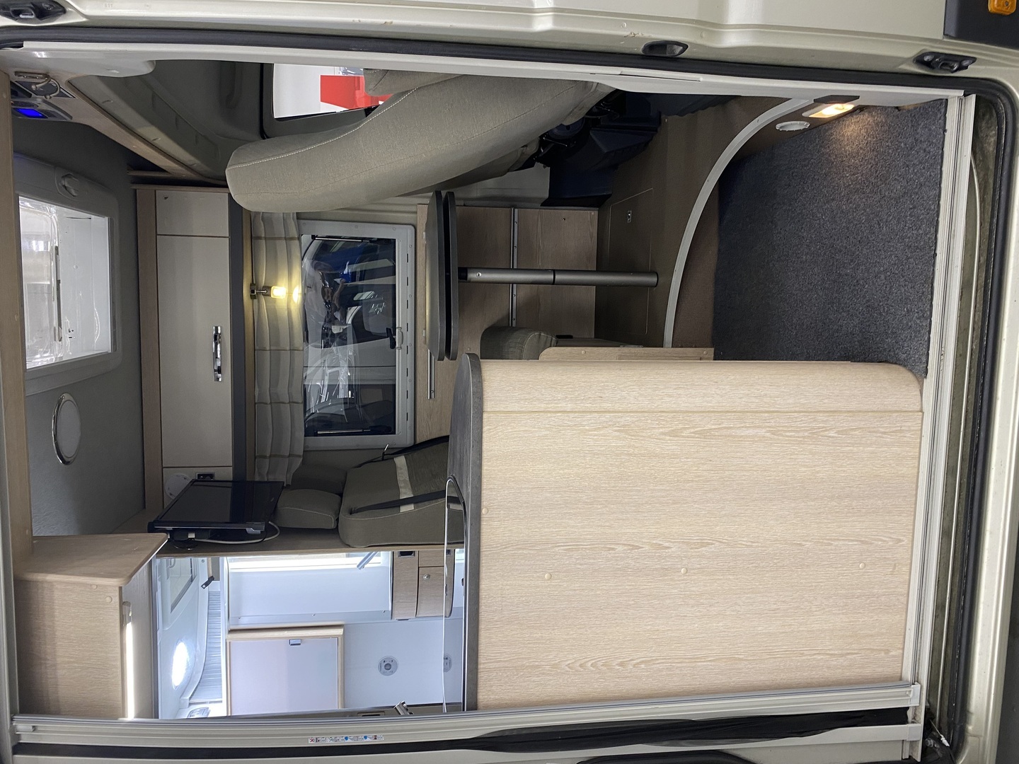 PÖSSL SUMMIT 640 2019