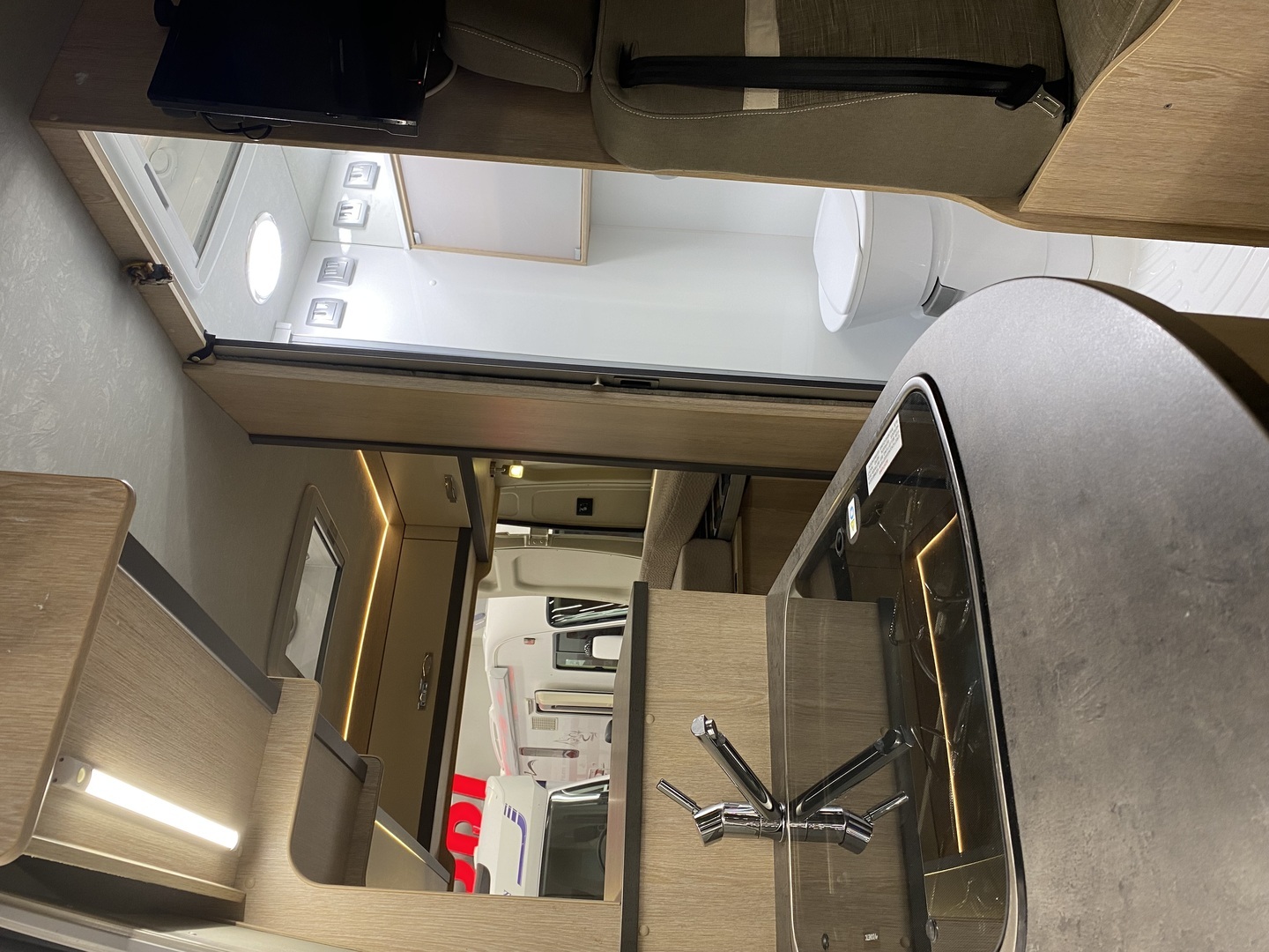 PÖSSL SUMMIT 640 2019