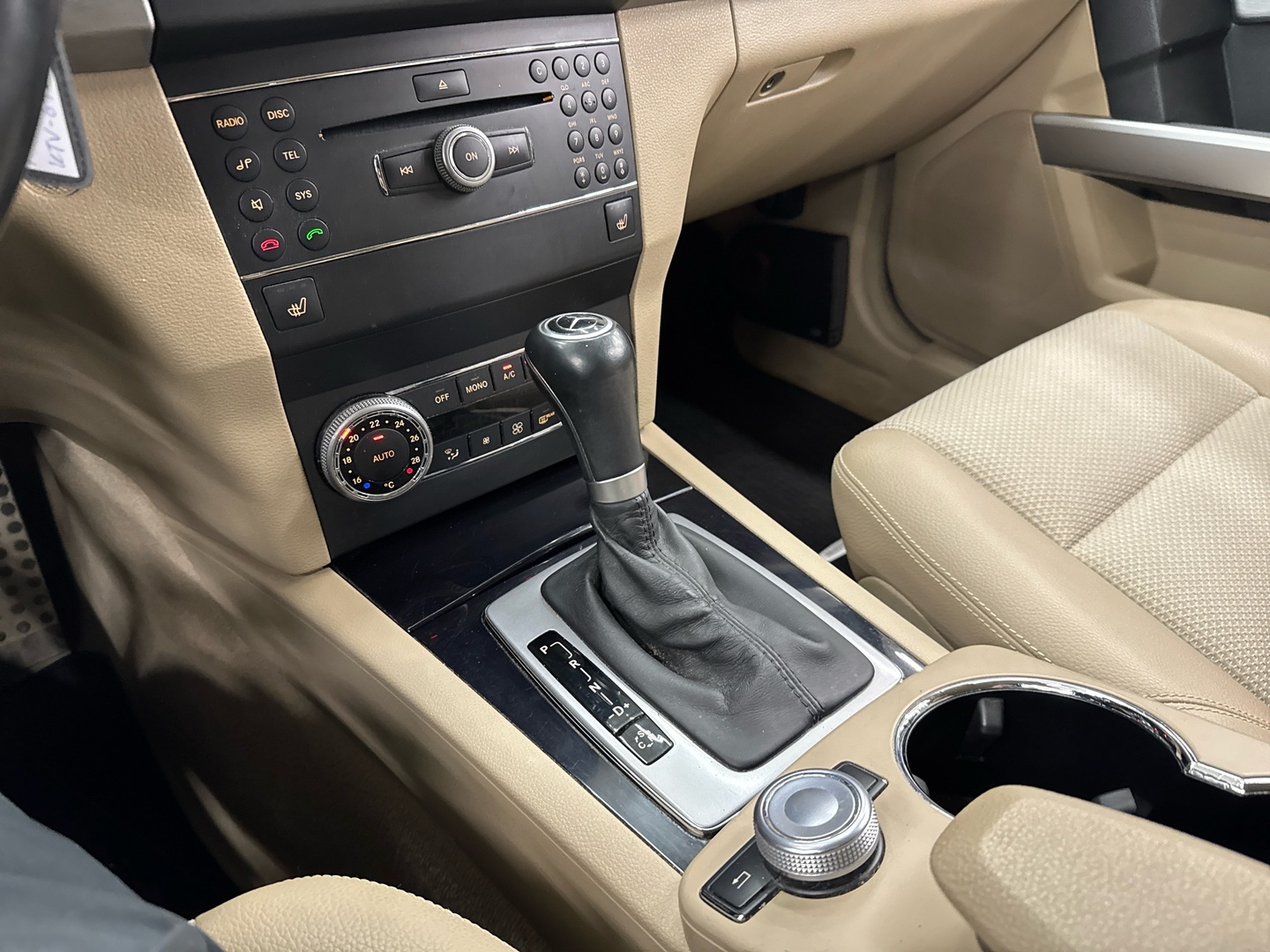 MERCEDES-BENZ GLK 2010