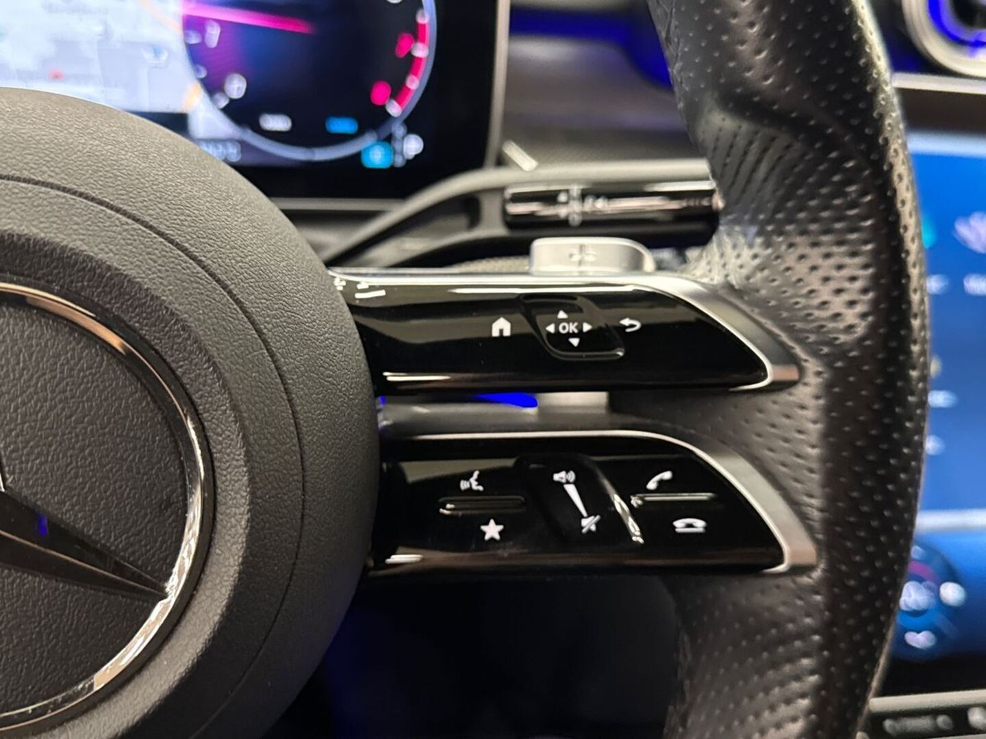 MERCEDES-BENZ C 2022
