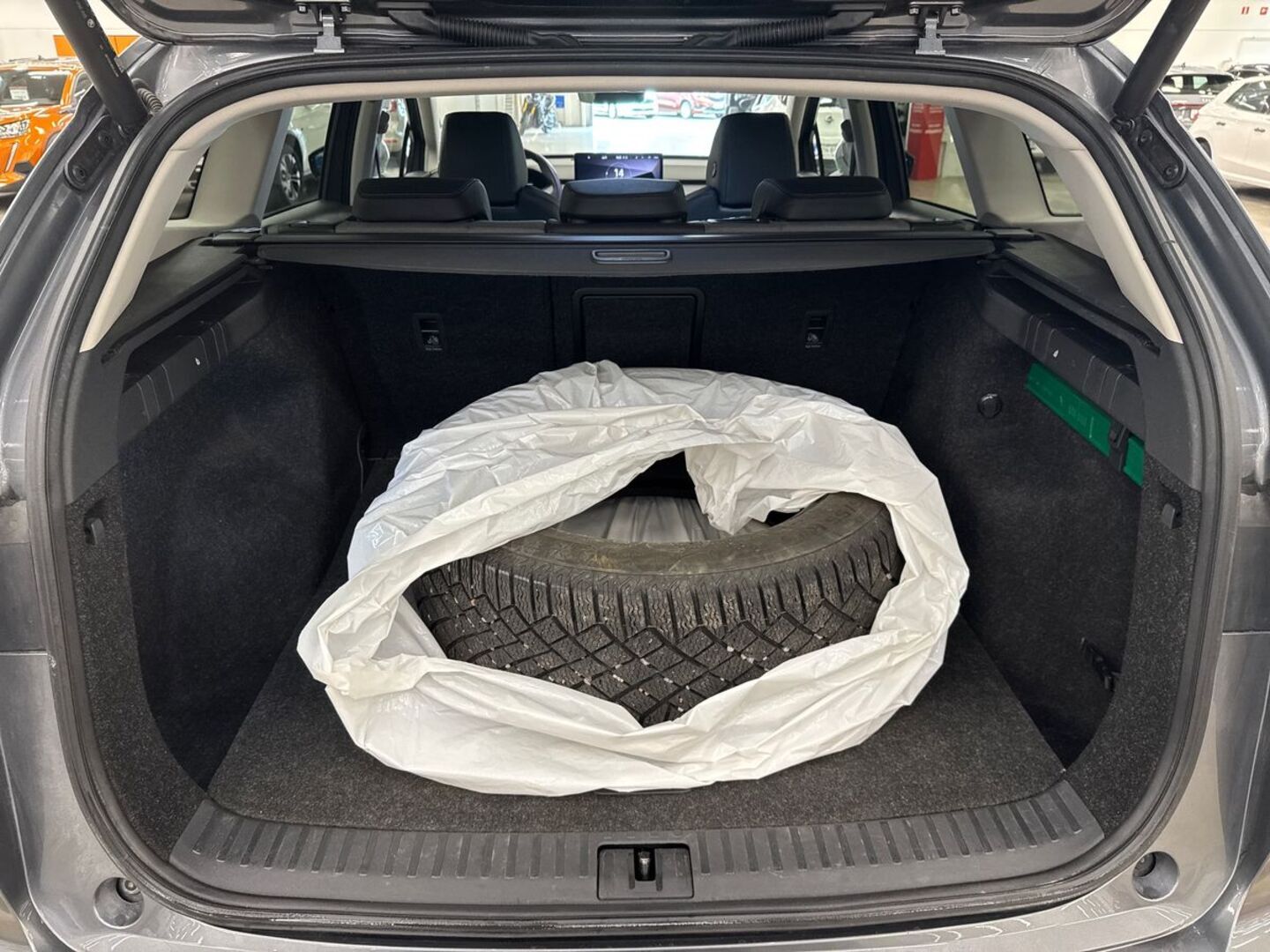 SKODA Enyaq 2022