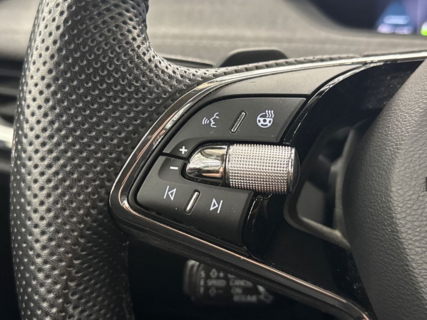 SKODA Enyaq 2022