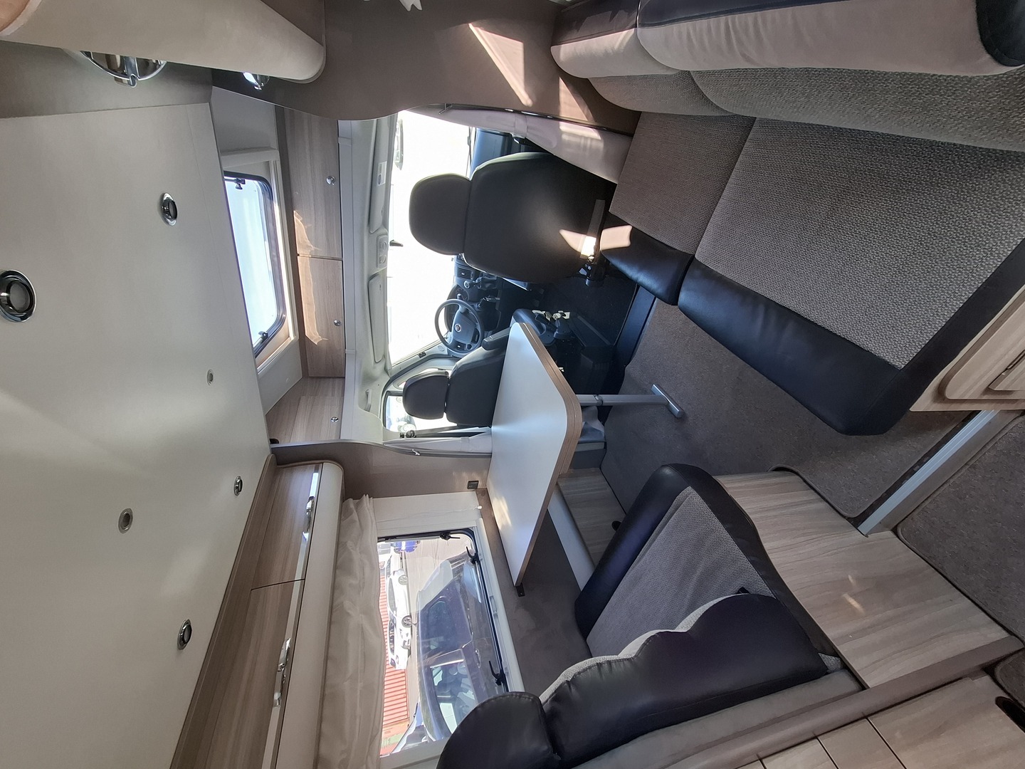 ADRIA Matrix Axess M 680 SP 2014