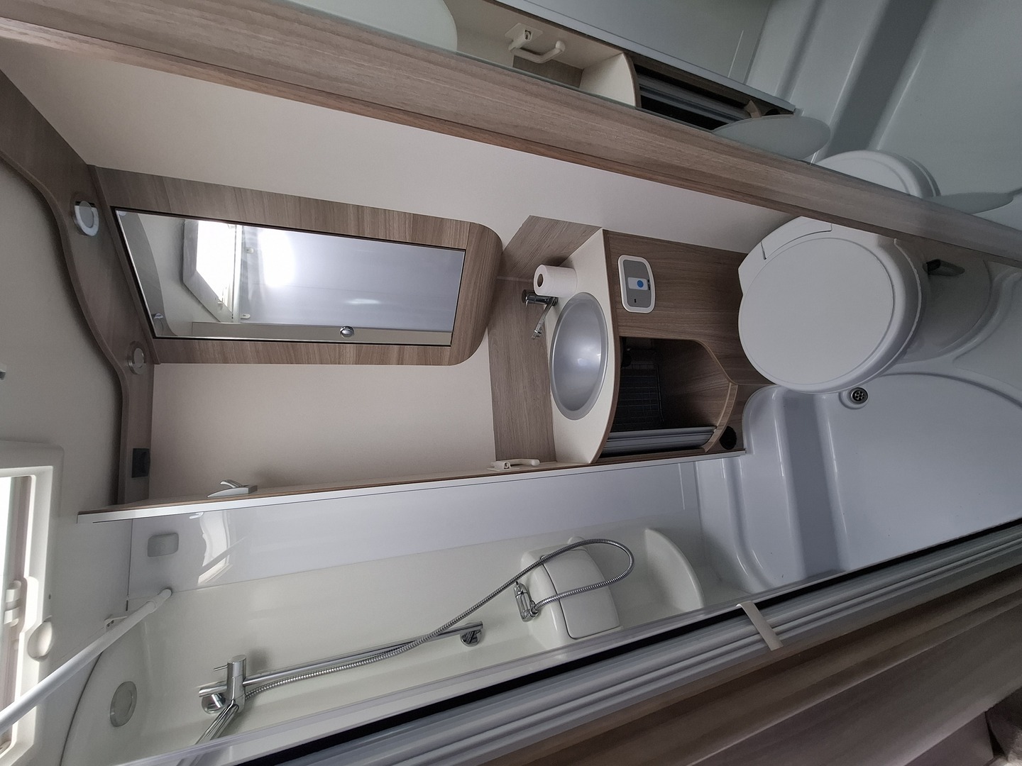 ADRIA Matrix Axess M 680 SP 2014