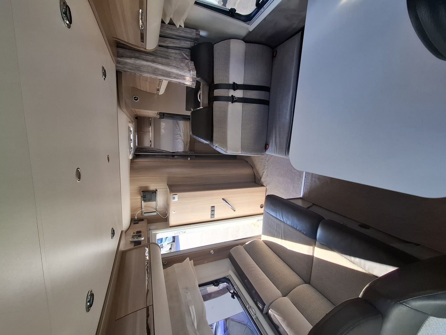 ADRIA Matrix Axess M 680 SP 2014