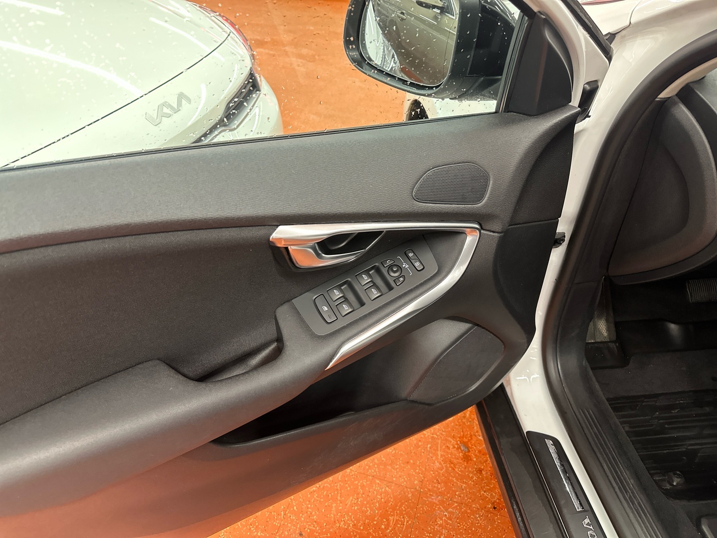 VOLVO V40 Cross Country 2017