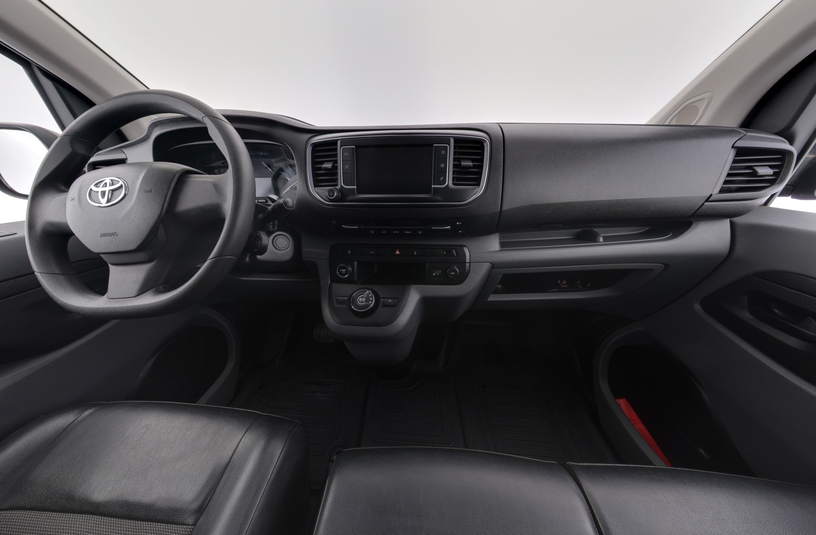 TOYOTA Proace 2017