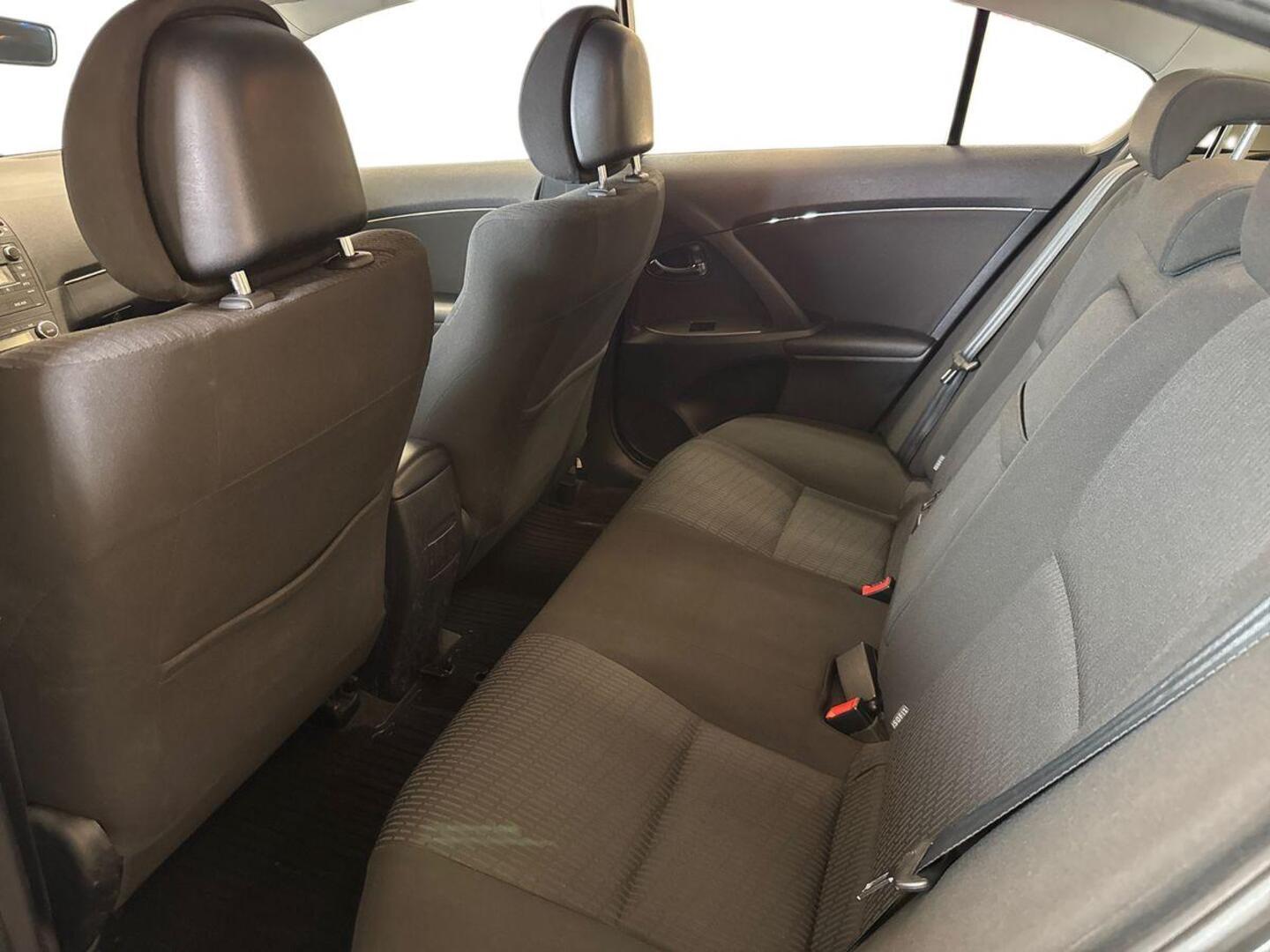 TOYOTA Avensis 2009
