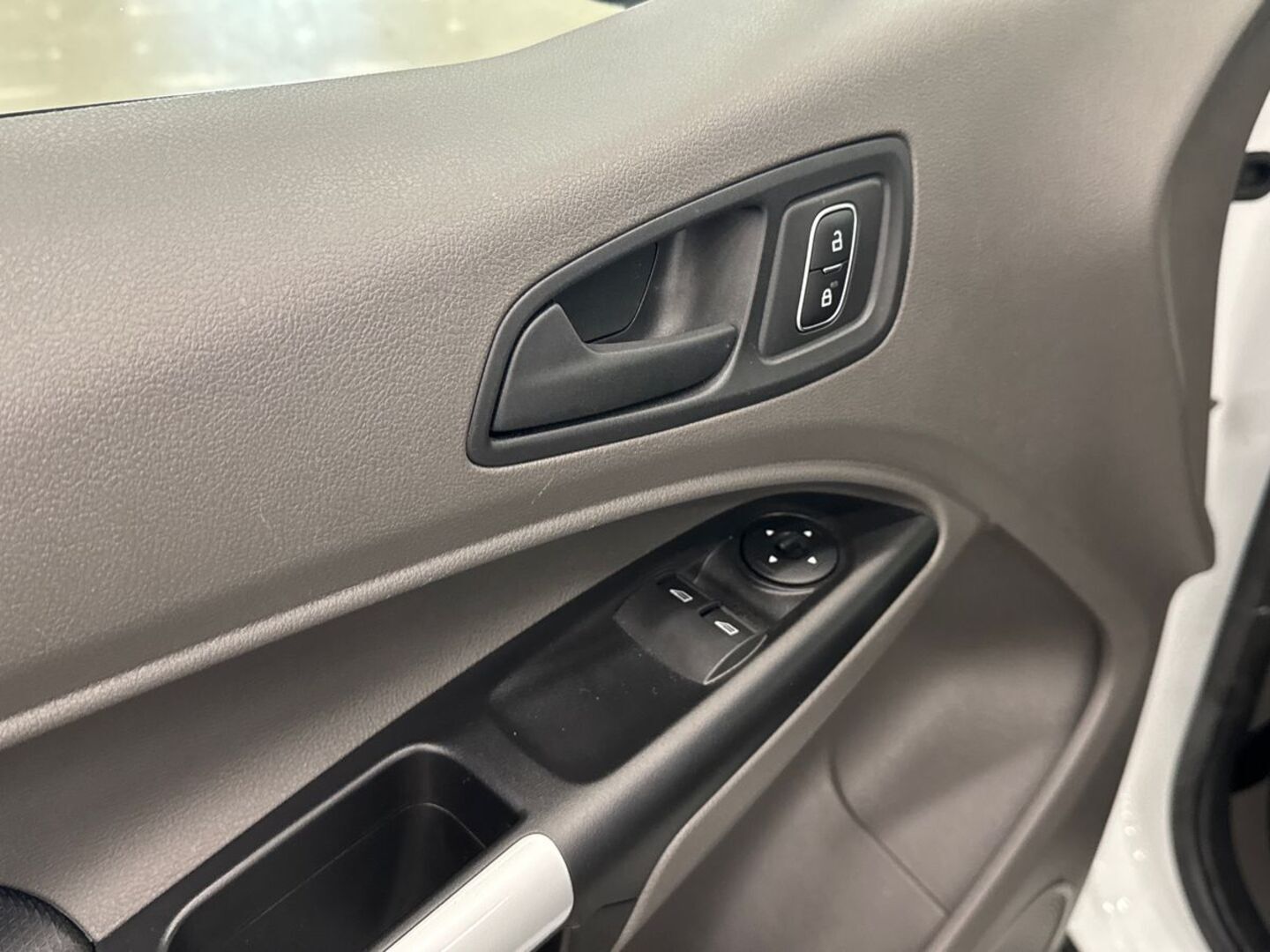 FORD Transit Connect 2025