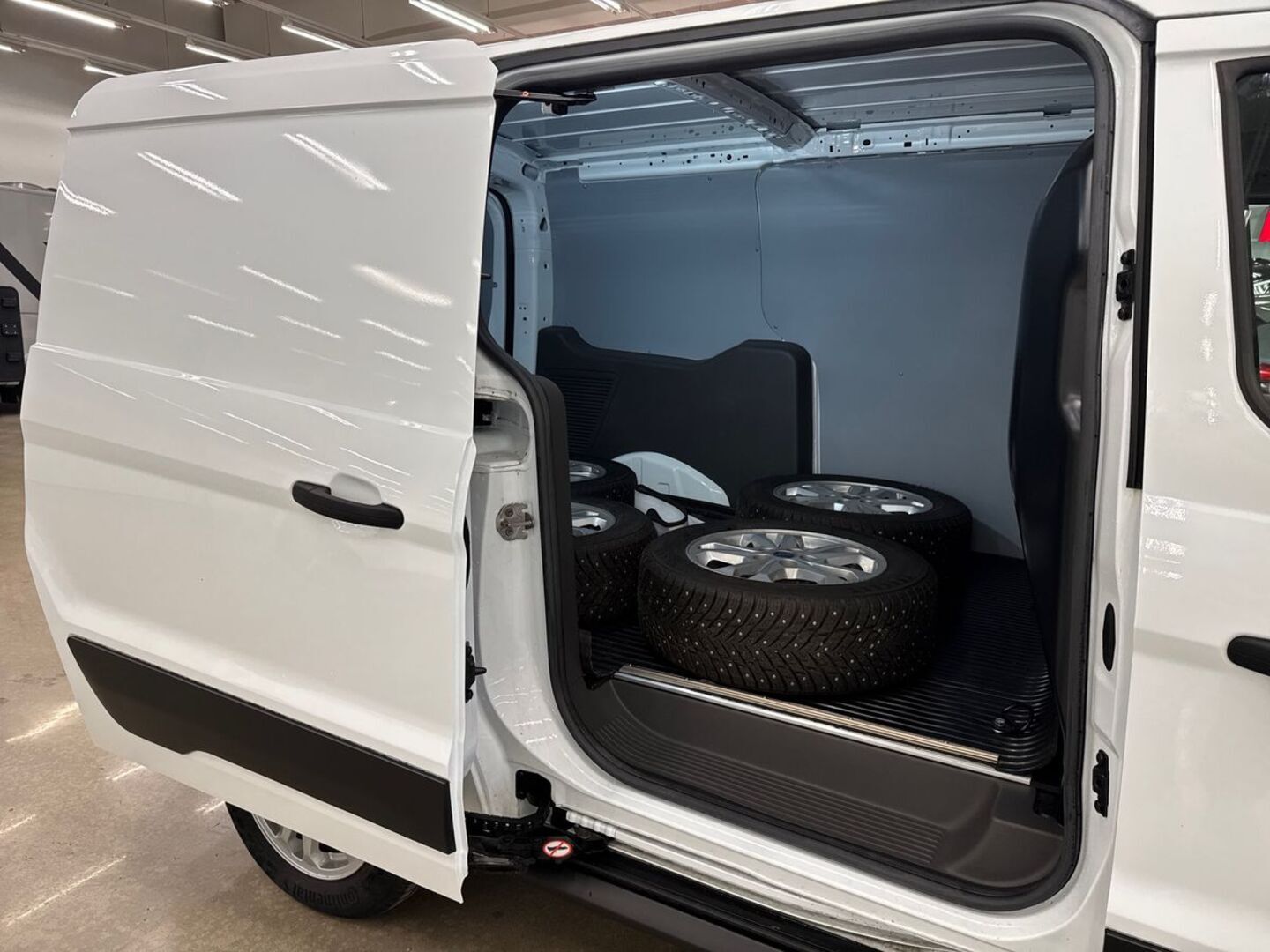 FORD Transit Connect 2025