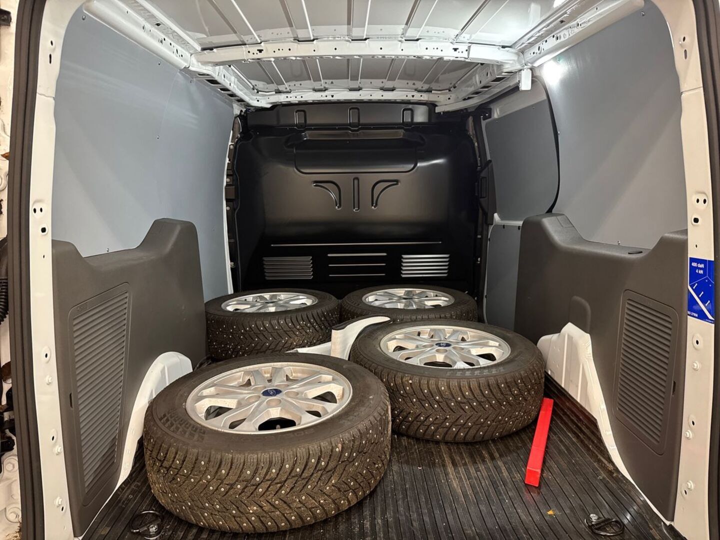 FORD Transit Connect 2025