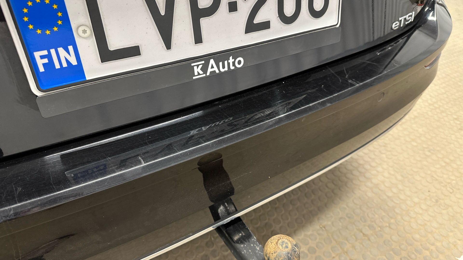 VOLKSWAGEN Golf 2024