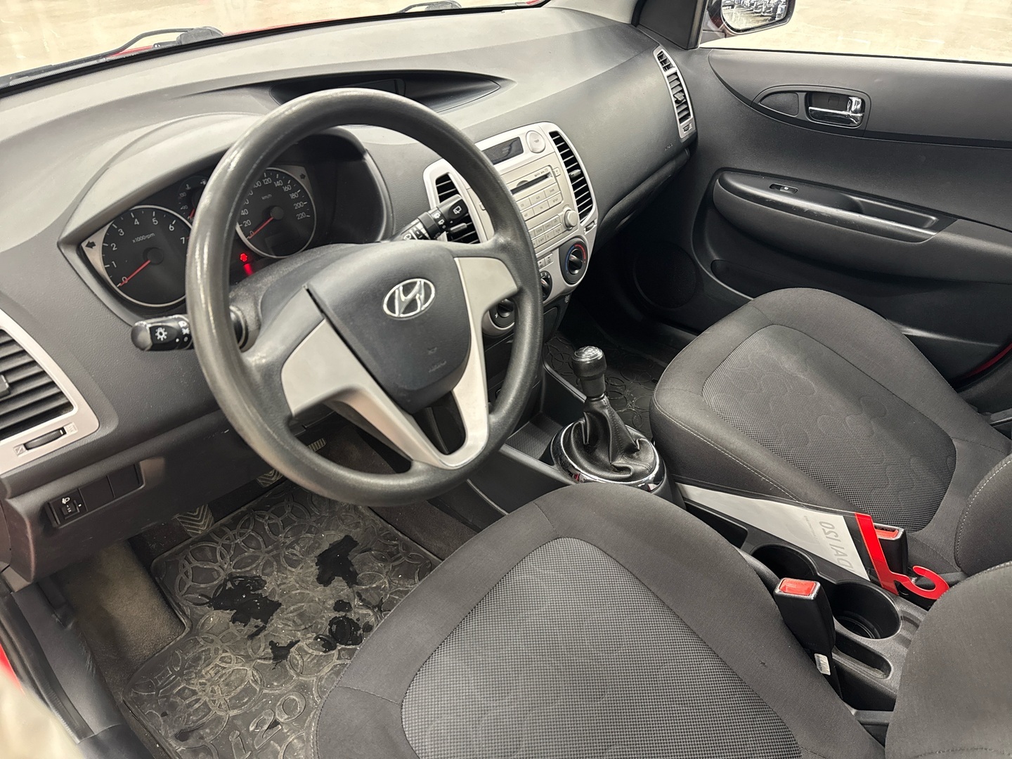 HYUNDAI i20 2012