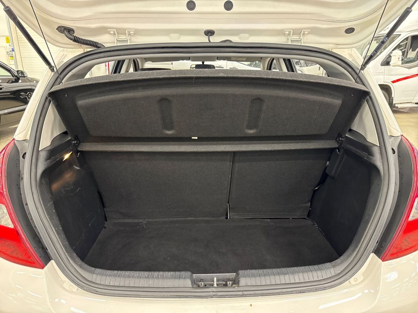 HYUNDAI i20 2012