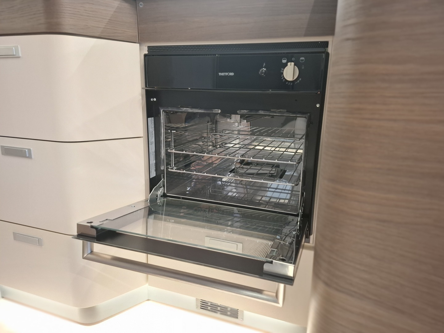 ADRIA MATRIX SUPREME 670 SL 2026