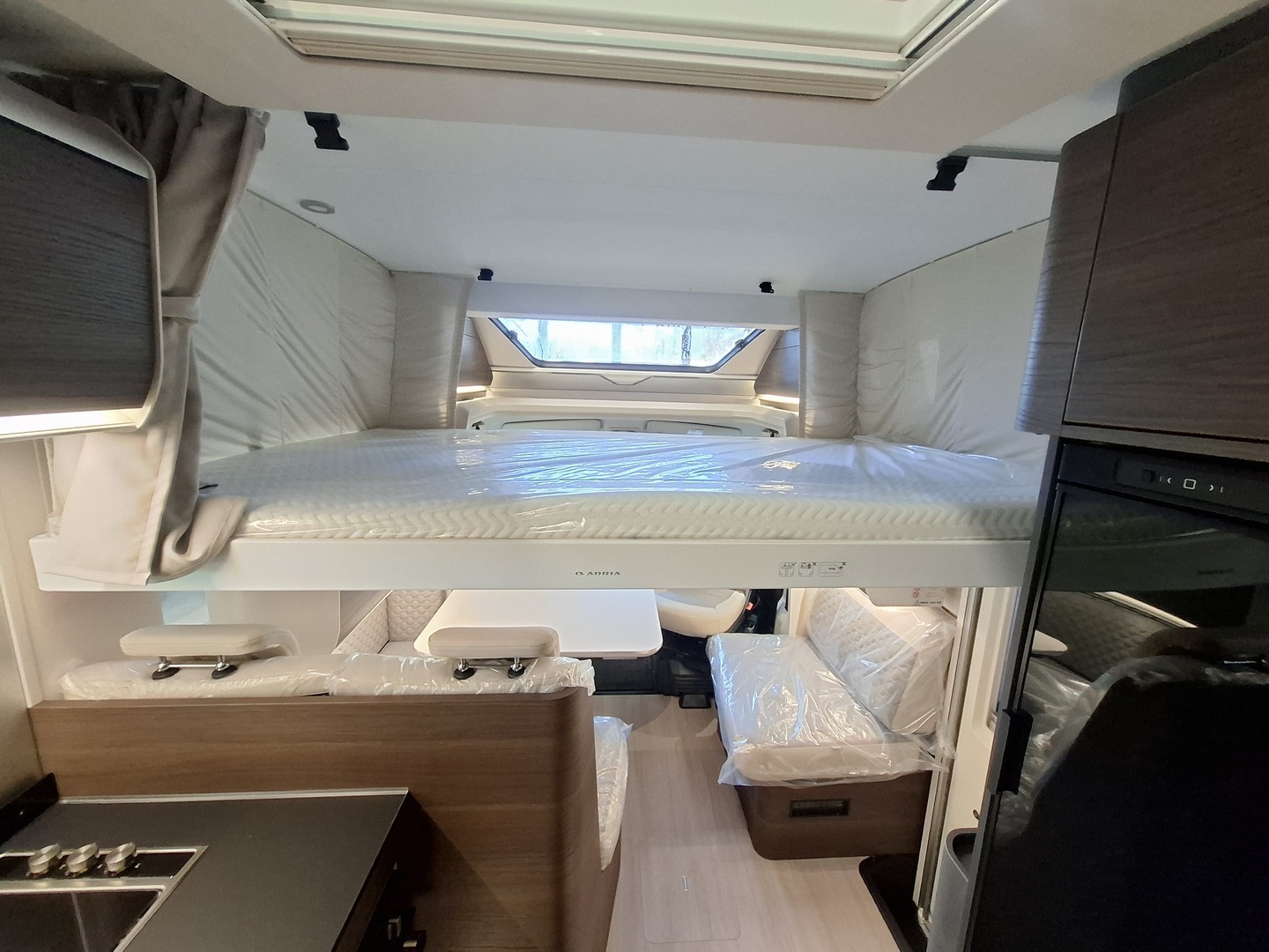 ADRIA MATRIX SUPREME 670 SL 2026