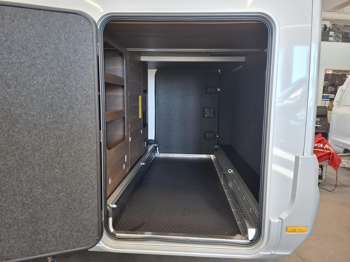 ADRIA MATRIX SUPREME 670 SL 2026