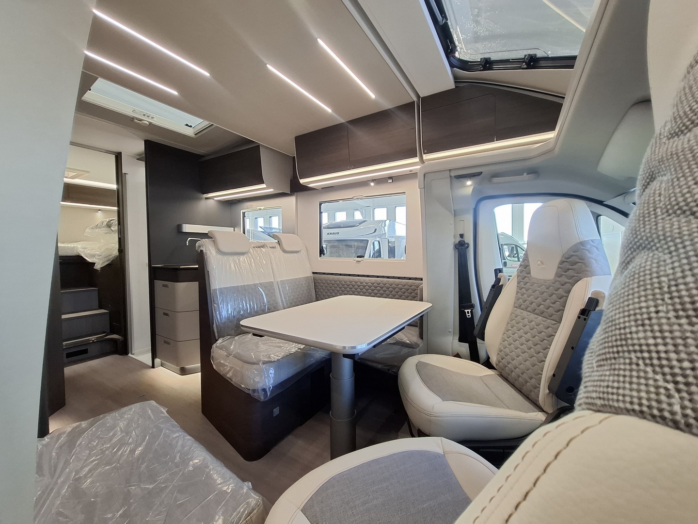 ADRIA MATRIX SUPREME 670 SL 2026