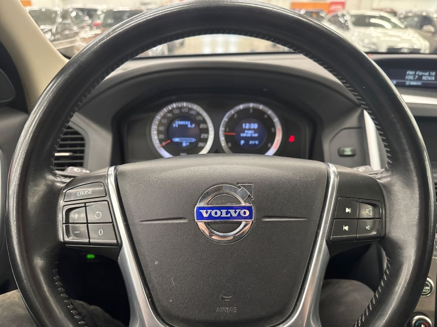 VOLVO XC60 2010