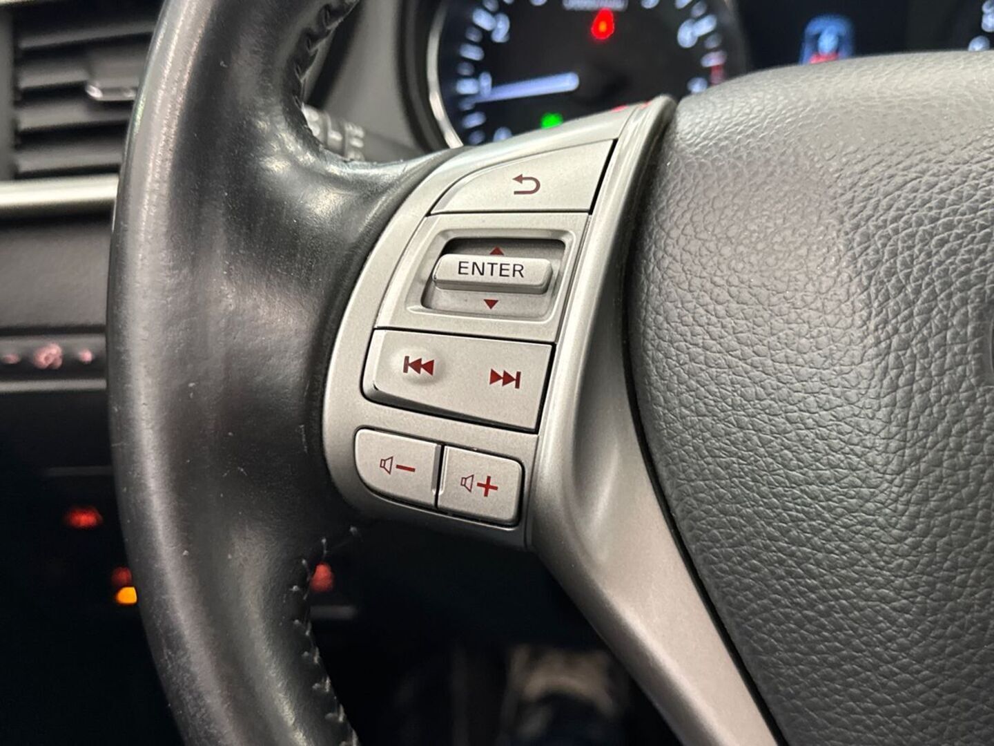NISSAN Qashqai 2015