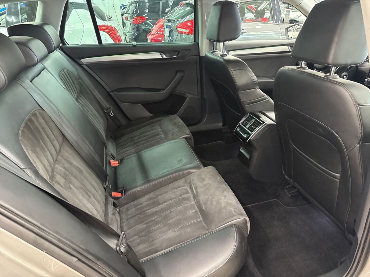 SKODA Superb 2017