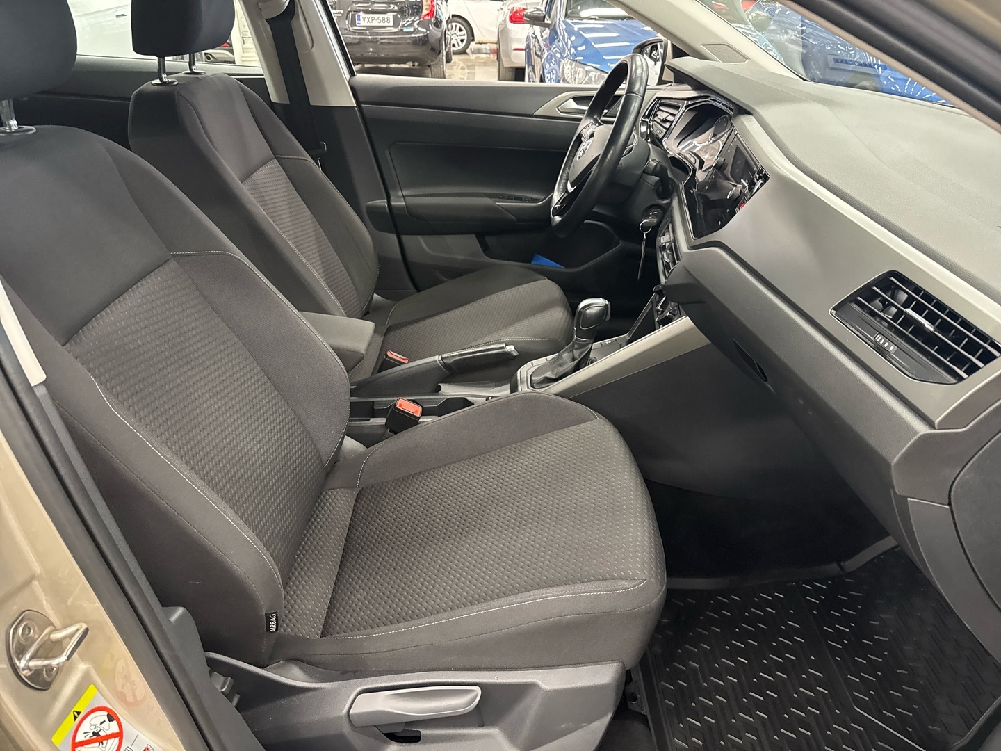 VOLKSWAGEN Polo 2018