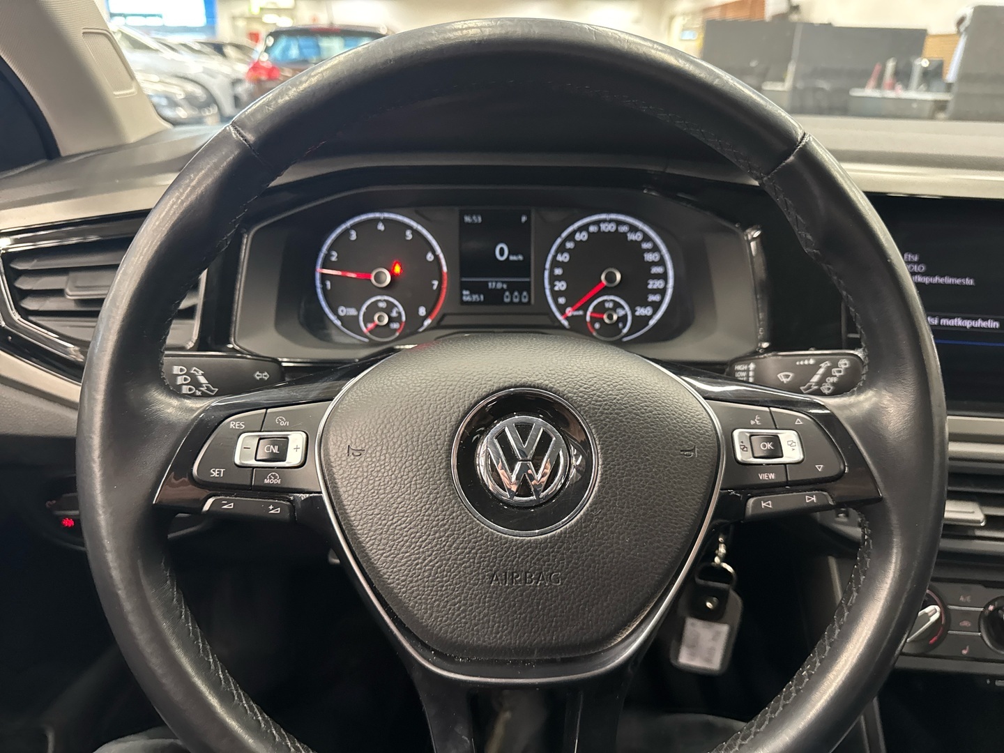 VOLKSWAGEN Polo 2018